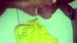 Brazilian beauty pleasures herself solo and creams with sensual masturbation