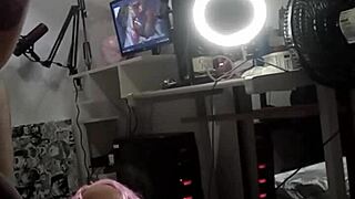 Masturbating the young pussy with sex toy