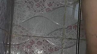 filme arabe no banheiro fodendo vizinha quando marido vai trabalhar traição de esposas