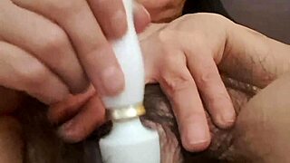 mature milf uses vibrator on her vagina