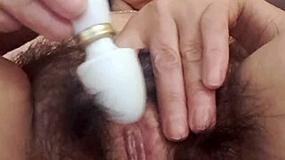mature milf uses vibrator on her vagina