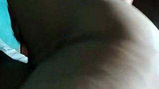 Amateur latina gets anal fucked by tourist in hotel
