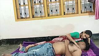 desi bhabhi invites boyfriend for hard fuck