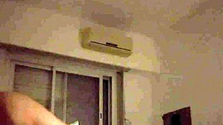 levei minha amiga para ser marmita para meu namorado a safada ja tinha me falado que achava ele um preto gostoso