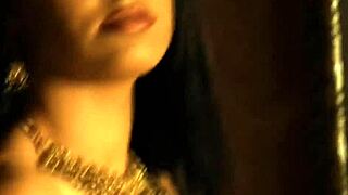 loving beauty from bollywood