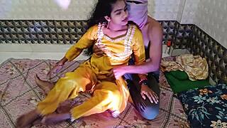 indian wife hot sex in yellow dress & maroon top - real couple
