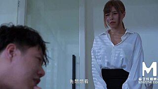 two secretaries give morning blowjob at work
