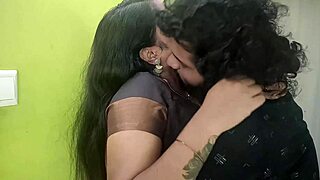 Long lip lock romance with tongue kiss – hot mallu couple in saree part -1