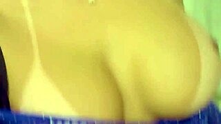 Depois do show em casa meu corninho gozou com fio terra da hotwife