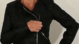 hot granny wears thongs and leggings