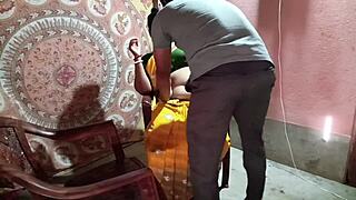 Üvey anne üvey oğlundan rahatlatıcı 18+ masaj seansı istiyor