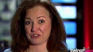 Geile Paare swingen und ficken hart bei realer Orgyparty