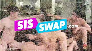 Вау! Медицинска сестра Рачед скида униформу и жестоко јебе пацијента на докторском столу!