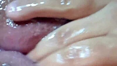 Videos Porno de Labios Vaginales - Pliegues Húmedos Lamidos con Ansia