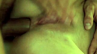 क्लासी बेब अपने वाइल्ड लवर से एनली पाउंडेड!