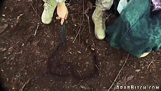 18+ tini véletlenül rátalál a mostohaanyjára a barátnőjével és a csajjal otthon