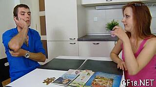 Jolie Nana Écarte les Jambes pour Action Sauvage ? Quel Est Son Secret Coquin ?