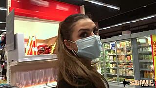 Эй Клаудия, эта брюнетка-милф воплощает анальную фантазию!