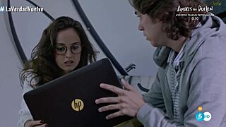 María De Nati oszałamia! Widziałeś jej seksowny wygląd na plaży w La Verdad 2018?