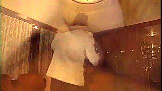 Orient Sexpress 1: Podróż pociągiem z surowym ruchaniem i wytryskami