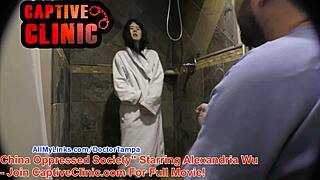 Di Balik Layar Sama Alexandria Wu Pakai Jubah Seksi di BondageClinic