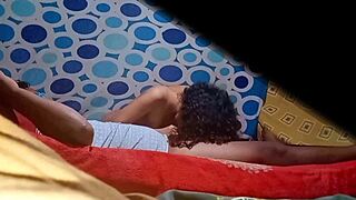 스파이 카메라가 콜롬비아 세입자 알렉시아 친밀한 침실 찍음