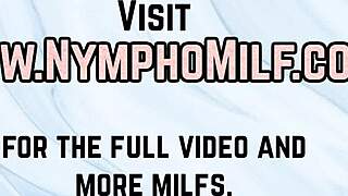 Busty milf lesba olízaná v divokom trojku masérkou!