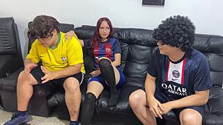 Wow! Barátom fogadással fizet gyönyörű barátnőjével, bekötött szemmel és becsapva!